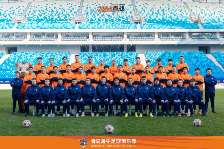 青島海牛一線隊名單：老將鄭龍、薩里奇坐鎮(zhèn)，金洋洋等新援在列
